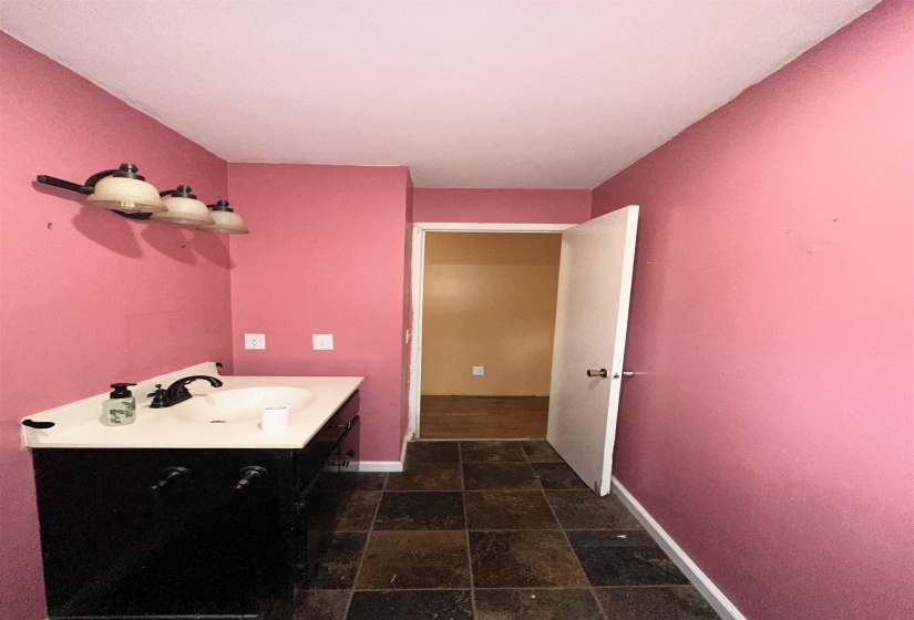 53 CRABTREE RD, Selmer, Tennessee 38375-6235, 2 Bedrooms Bedrooms, 7 Rooms Rooms,2 BathroomsBathrooms,Residential,For Sale,CRABTREE,10217239