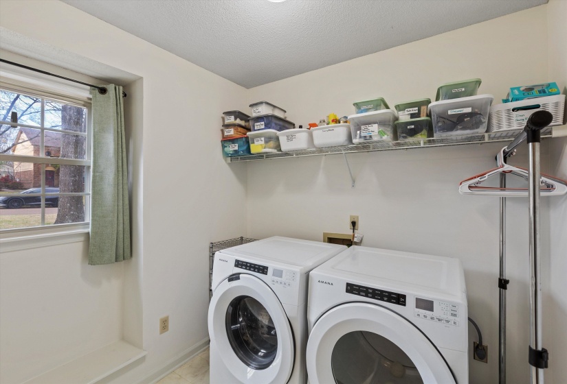 382 BOOTH LN, Collierville, Tennessee 38017, 3 Bedroom Bedrooms, 6 Room Rooms,2 BathroomBathrooms,Residential,For Sale,BOOTH,0,10217252