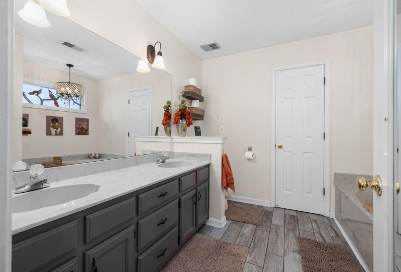 6348 BAIRD LN, Bartlett, Tennessee 38135, 3 Bedroom Bedrooms, 6 Room Rooms,2 BathroomBathrooms,Residential,For Sale,BAIRD,0,10217267