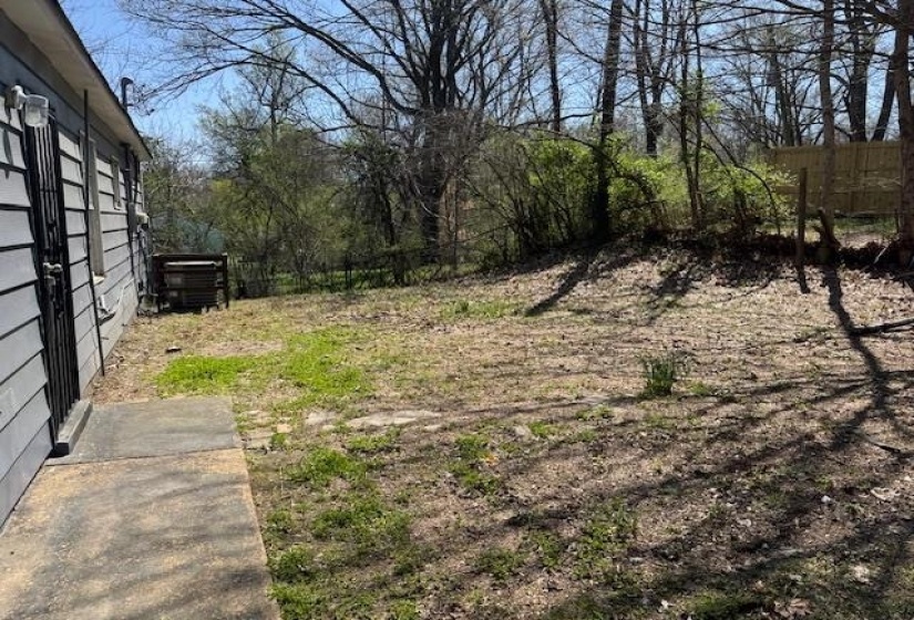 2551 DAKAR AVE, Memphis, Tennessee 38127, 3 Bedrooms Bedrooms, 5 Rooms Rooms,1 BathroomBathrooms,Residential,For Sale,DAKAR,10217228