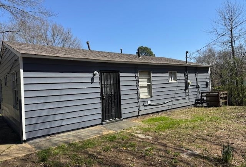 2551 DAKAR AVE, Memphis, Tennessee 38127, 3 Bedrooms Bedrooms, 5 Rooms Rooms,1 BathroomBathrooms,Residential,For Sale,DAKAR,10217228