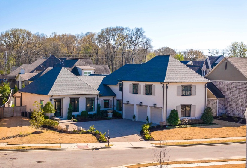 353 BUBBY DR, Collierville, Tennessee 38017, 4 Bedroom Bedrooms, 10 Room Rooms,4.1 BathroomBathrooms,Residential,For Sale,BUBBY,0,10217279