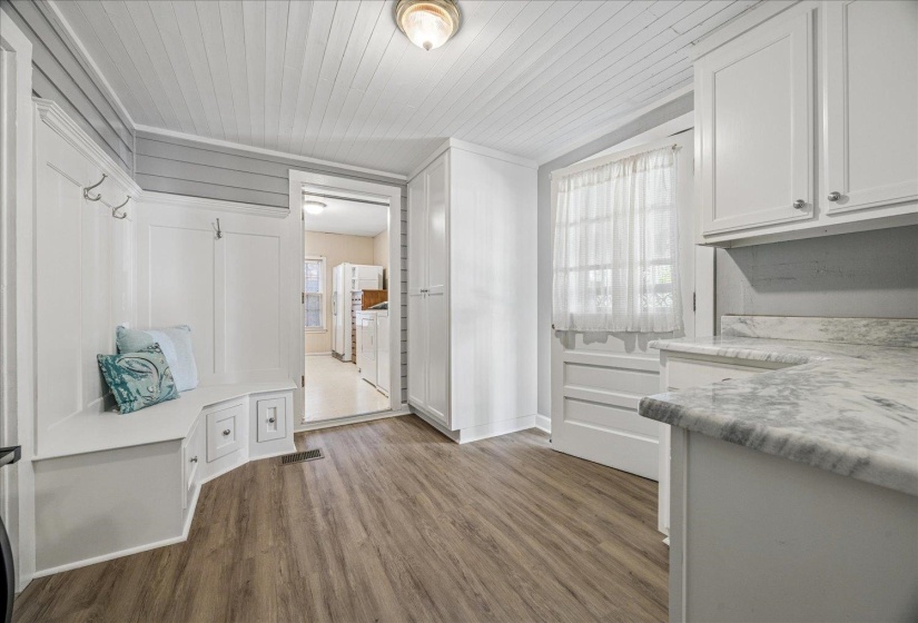 140 MAURY ST, Holly Springs, Mississippi 38635, 4 Bedroom Bedrooms, 11 Room Rooms,3 BathroomBathrooms,Residential,For Sale,MAURY,0,10217284