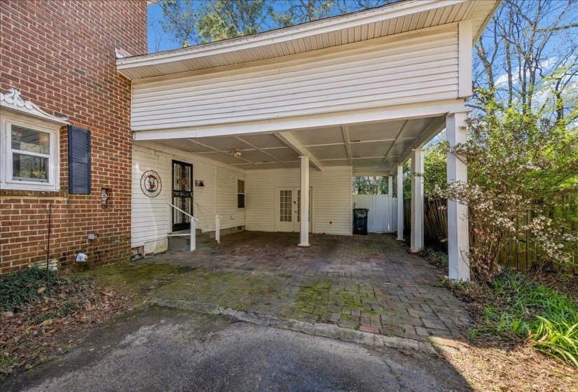 140 MAURY ST, Holly Springs, Mississippi 38635, 4 Bedroom Bedrooms, 11 Room Rooms,3 BathroomBathrooms,Residential,For Sale,MAURY,0,10217284