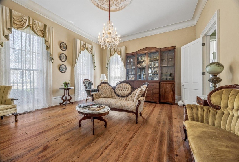 140 MAURY ST, Holly Springs, Mississippi 38635, 4 Bedroom Bedrooms, 11 Room Rooms,3 BathroomBathrooms,Residential,For Sale,MAURY,0,10217284