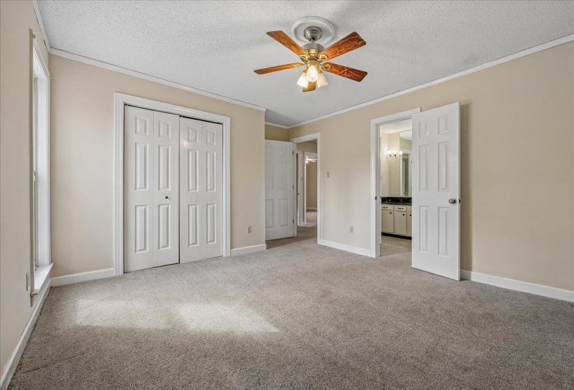 2864 CROOKED OAK DR, Germantown, Tennessee 38138, 4 Bedroom Bedrooms, 8 Room Rooms,3 BathroomBathrooms,Residential,For Sale,CROOKED OAK,0,10217290