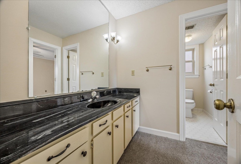 2864 CROOKED OAK DR, Germantown, Tennessee 38138, 4 Bedroom Bedrooms, 8 Room Rooms,3 BathroomBathrooms,Residential,For Sale,CROOKED OAK,0,10217290