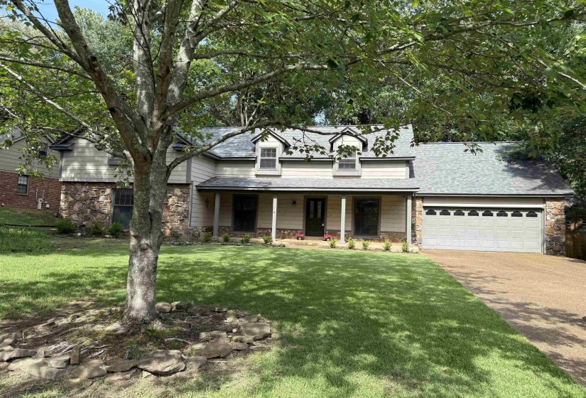 2864 CROOKED OAK DR, Germantown, Tennessee 38138, 4 Bedroom Bedrooms, 8 Room Rooms,3 BathroomBathrooms,Residential,For Sale,CROOKED OAK,0,10217290