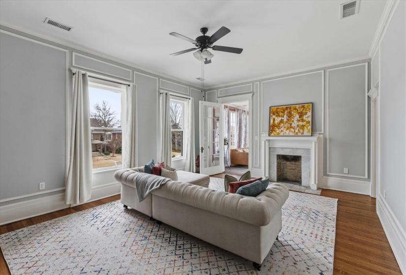 227 STONEWALL ST, Memphis, Tennessee 38112, 6 Bedrooms Bedrooms, 15 Rooms Rooms,4.1 BathroomsBathrooms,Residential,For Sale,STONEWALL,10217292