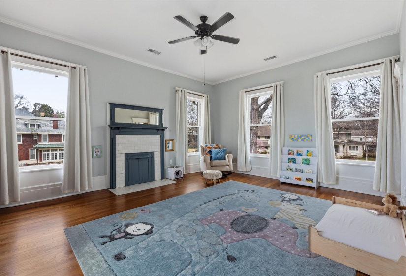 227 STONEWALL ST, Memphis, Tennessee 38112, 6 Bedrooms Bedrooms, 15 Rooms Rooms,4.1 BathroomsBathrooms,Residential,For Sale,STONEWALL,10217292