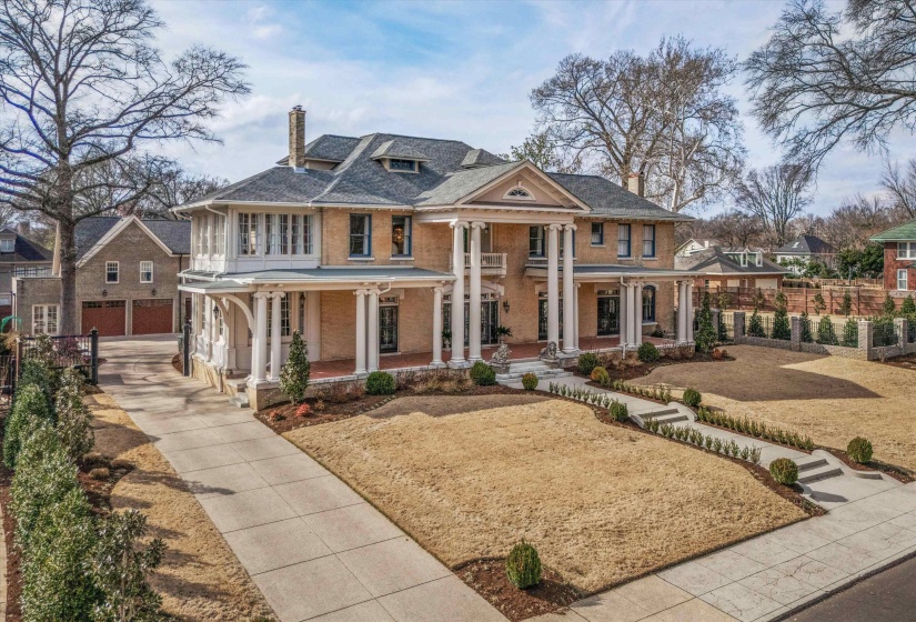 227 STONEWALL ST, Memphis, Tennessee 38112, 6 Bedrooms Bedrooms, 15 Rooms Rooms,4.1 BathroomsBathrooms,Residential,For Sale,STONEWALL,10217292
