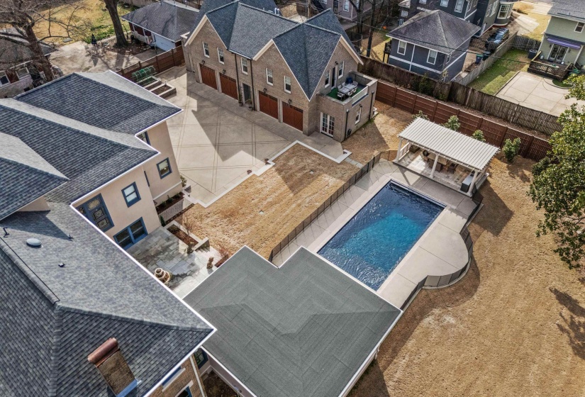 227 STONEWALL ST, Memphis, Tennessee 38112, 6 Bedrooms Bedrooms, 15 Rooms Rooms,4.1 BathroomsBathrooms,Residential,For Sale,STONEWALL,10217292