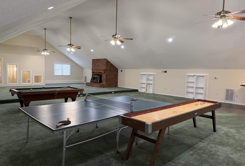 695 MIDDLEBURG RD, Hickory Valley, Tennessee 38042, 6 Bedrooms Bedrooms, 18 Rooms Rooms,5 BathroomsBathrooms,Residential,For Sale,MIDDLEBURG,10217293