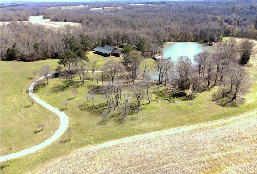 695 MIDDLEBURG RD, Hickory Valley, Tennessee 38042, 6 Bedrooms Bedrooms, 18 Rooms Rooms,5 BathroomsBathrooms,Residential,For Sale,MIDDLEBURG,10217293