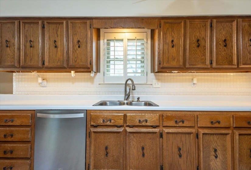 2952 HOLLY HEATH CV, Germantown, Tennessee 38138, 4 Bedrooms Bedrooms, 9 Rooms Rooms,3.1 BathroomsBathrooms,Residential,For Sale,HOLLY HEATH,10217316
