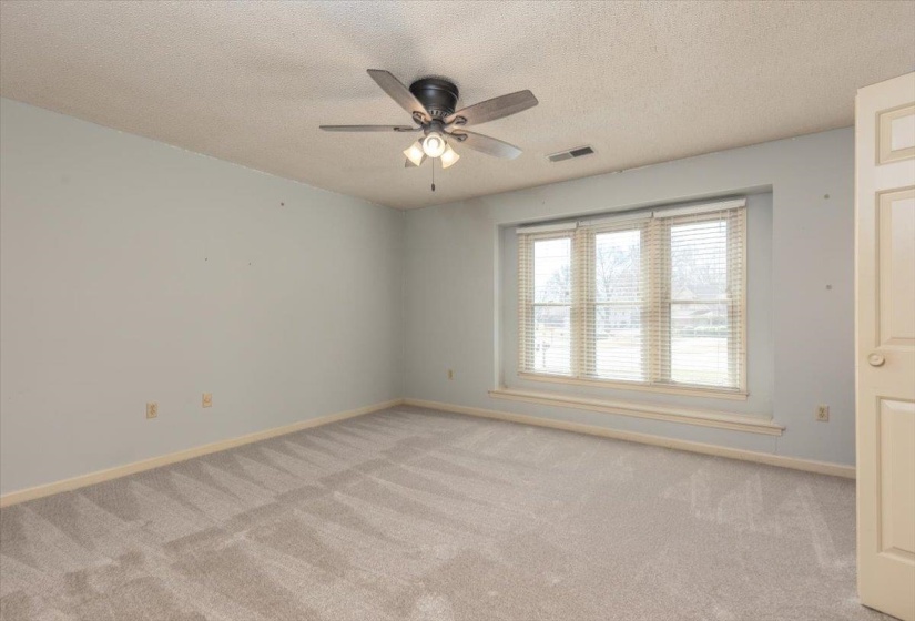 2952 HOLLY HEATH CV, Germantown, Tennessee 38138, 4 Bedrooms Bedrooms, 9 Rooms Rooms,3.1 BathroomsBathrooms,Residential,For Sale,HOLLY HEATH,10217316