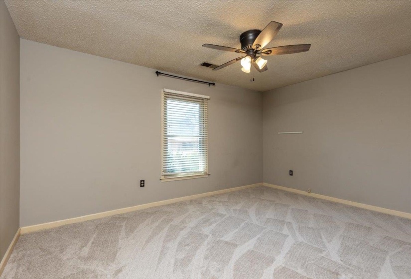 2952 HOLLY HEATH CV, Germantown, Tennessee 38138, 4 Bedrooms Bedrooms, 9 Rooms Rooms,3.1 BathroomsBathrooms,Residential,For Sale,HOLLY HEATH,10217316