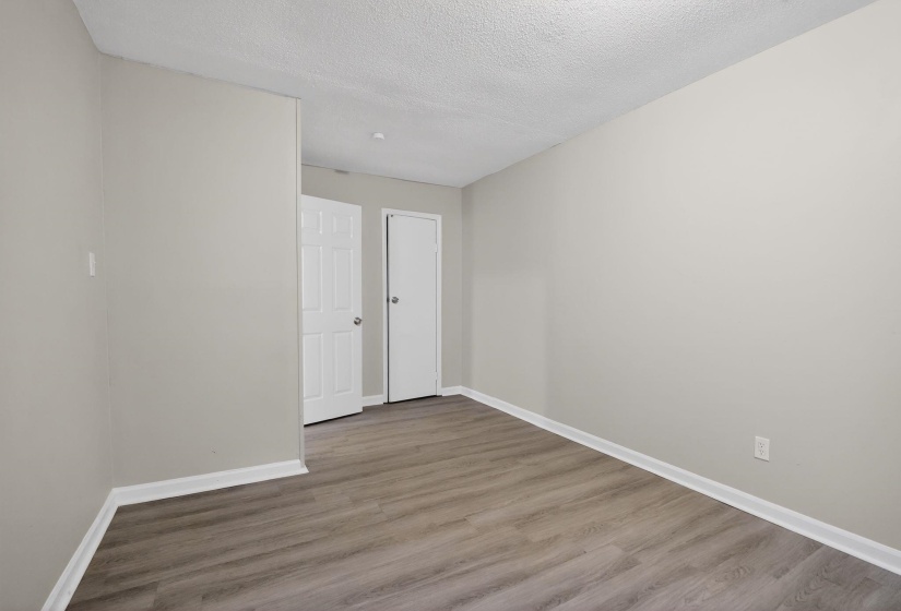 3709 BLUFF WOOD DR, Memphis, Tennessee 38128, 4 Bedroom Bedrooms, 6 Room Rooms,1.1 BathroomBathrooms,Residential,For Sale,BLUFF WOOD,0,10217318