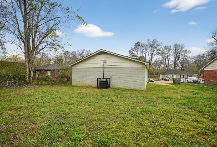 3709 BLUFF WOOD DR, Memphis, Tennessee 38128, 4 Bedroom Bedrooms, 6 Room Rooms,1.1 BathroomBathrooms,Residential,For Sale,BLUFF WOOD,0,10217318