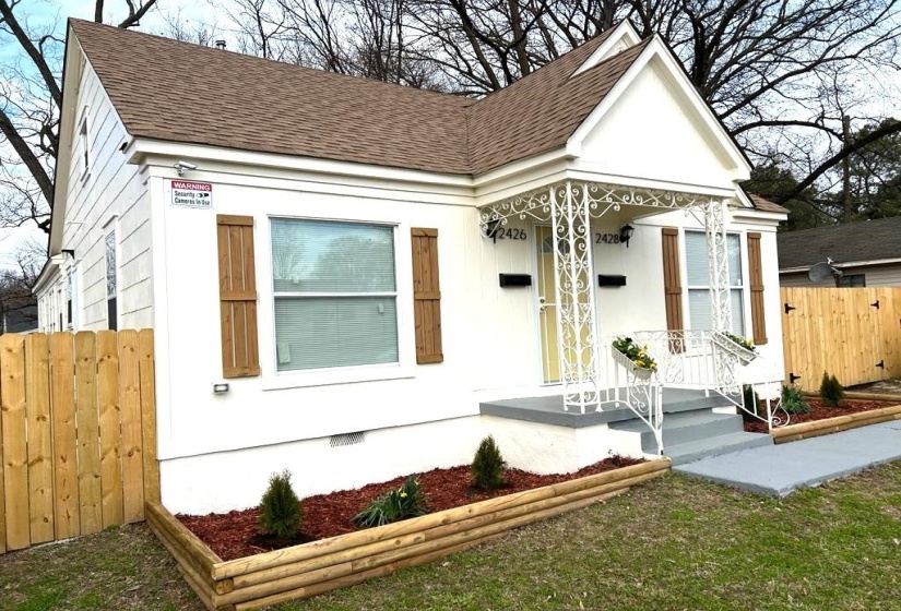 2428 LAMAR CIR, Memphis, Tennessee 38114, 2 Bedrooms Bedrooms, ,1 BathroomBathrooms,Duplexes,For Sale,LAMAR,10217349