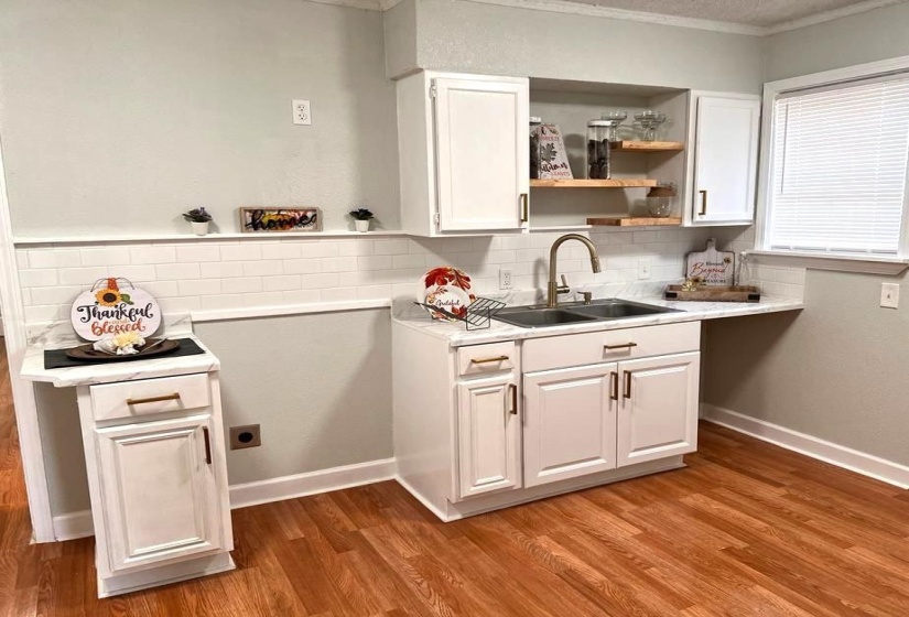2428 LAMAR CIR, Memphis, Tennessee 38114, 2 Bedrooms Bedrooms, ,1 BathroomBathrooms,Duplexes,For Sale,LAMAR,10217349