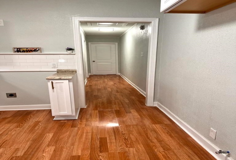 2428 LAMAR CIR, Memphis, Tennessee 38114, 2 Bedrooms Bedrooms, ,1 BathroomBathrooms,Duplexes,For Sale,LAMAR,10217349