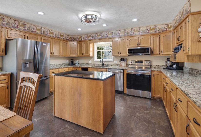 65 BROWNING KNOLL CV, Saulsbury, Tennessee 38067-7508, 4 Bedrooms Bedrooms, 10 Rooms Rooms,3 BathroomsBathrooms,Residential,For Sale,BROWNING KNOLL,10217337