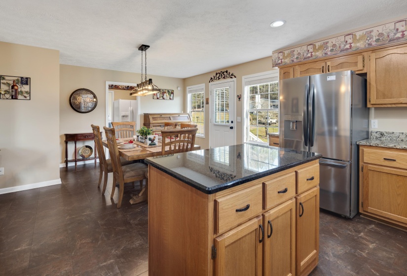 65 BROWNING KNOLL CV, Saulsbury, Tennessee 38067-7508, 4 Bedrooms Bedrooms, 10 Rooms Rooms,3 BathroomsBathrooms,Residential,For Sale,BROWNING KNOLL,10217337