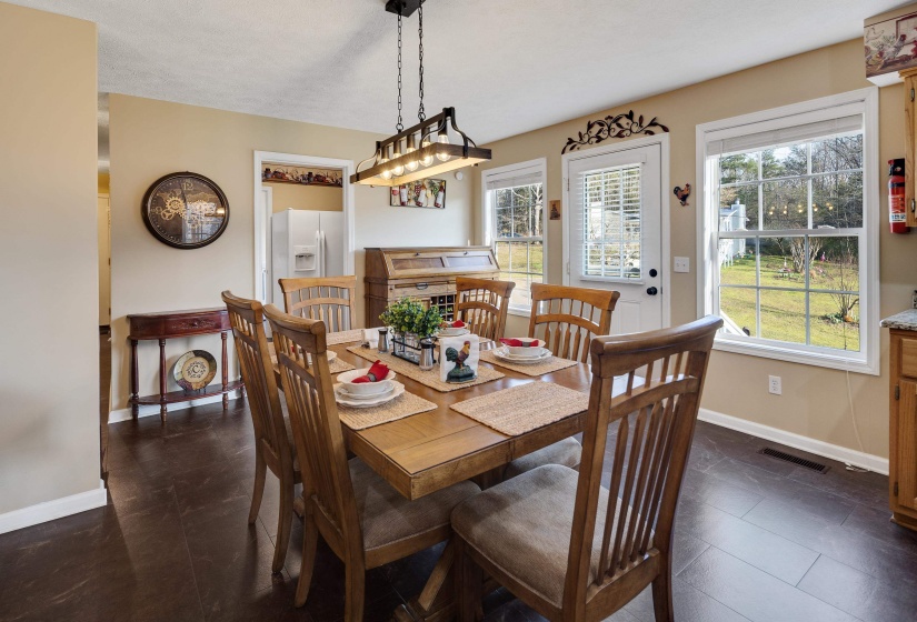 65 BROWNING KNOLL CV, Saulsbury, Tennessee 38067-7508, 4 Bedrooms Bedrooms, 10 Rooms Rooms,3 BathroomsBathrooms,Residential,For Sale,BROWNING KNOLL,10217337