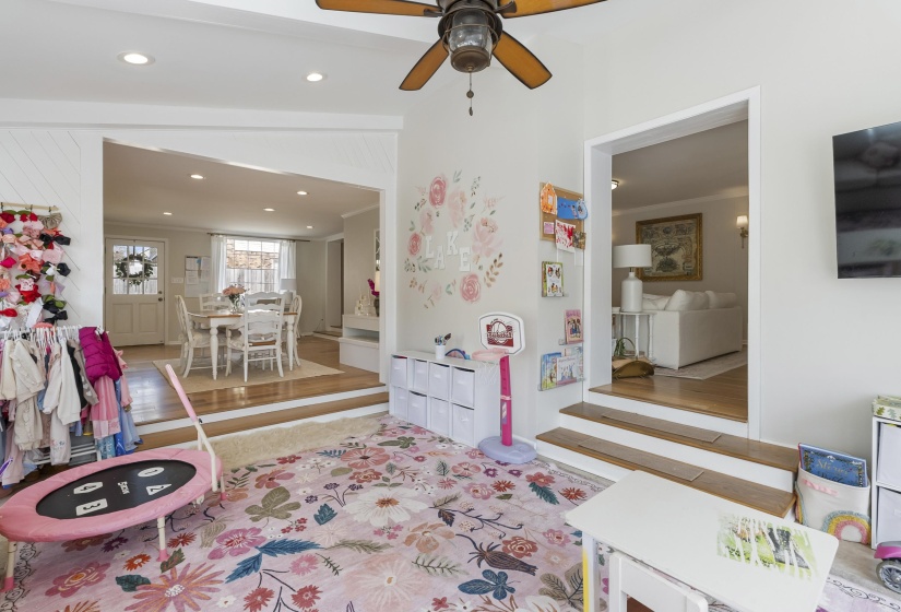 Living area featuring recessed lighting, light wood-style flooring, and ceiling fan