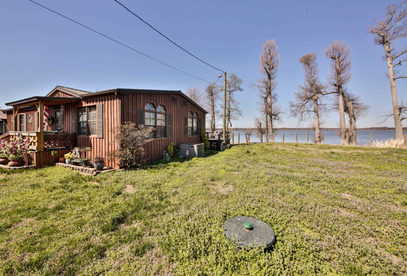 1225 LAKE DR, Hornbeak, Tennessee 38232, 3 Bedrooms Bedrooms, 7 Rooms Rooms,2 BathroomsBathrooms,Residential,For Sale,LAKE,10217351