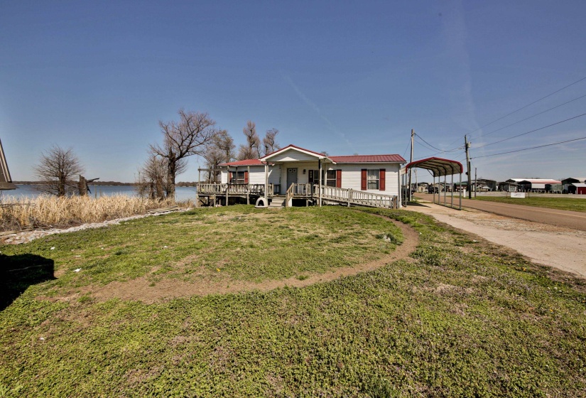 1225 LAKE DR, Hornbeak, Tennessee 38232, 3 Bedrooms Bedrooms, 7 Rooms Rooms,2 BathroomsBathrooms,Residential,For Sale,LAKE,10217351