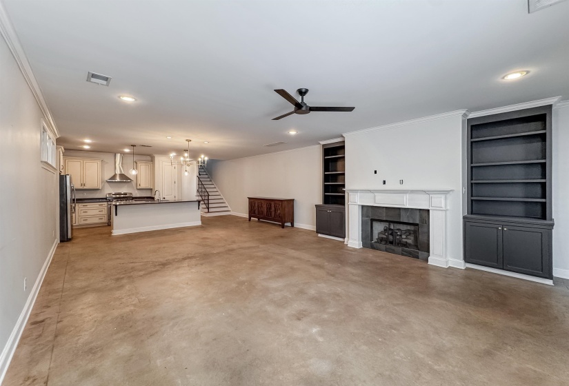 613 FRONT ST, Memphis, Tennessee 38103, 3 Bedrooms Bedrooms, 6 Rooms Rooms,3 BathroomsBathrooms,Residential,For Sale,FRONT,10217383
