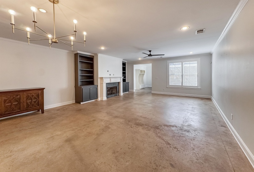 613 FRONT ST, Memphis, Tennessee 38103, 3 Bedrooms Bedrooms, 6 Rooms Rooms,3 BathroomsBathrooms,Residential,For Sale,FRONT,10217383