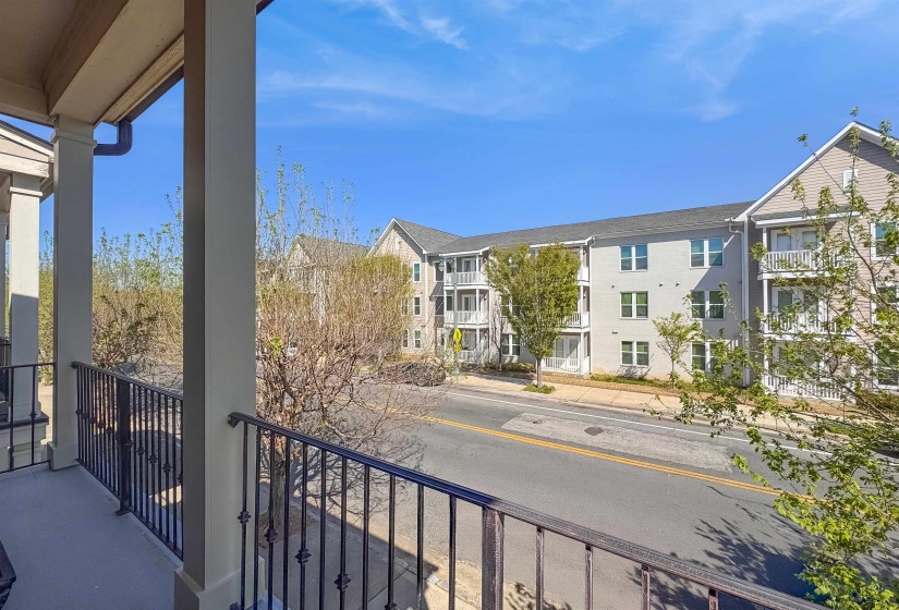 613 FRONT ST, Memphis, Tennessee 38103, 3 Bedrooms Bedrooms, 6 Rooms Rooms,3 BathroomsBathrooms,Residential,For Sale,FRONT,10217383