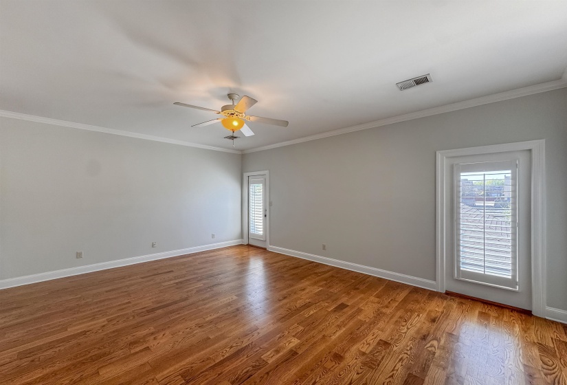 613 FRONT ST, Memphis, Tennessee 38103, 3 Bedrooms Bedrooms, 6 Rooms Rooms,3 BathroomsBathrooms,Residential,For Sale,FRONT,10217383