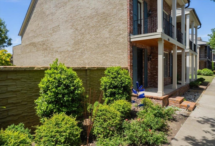 613 FRONT ST, Memphis, Tennessee 38103, 3 Bedrooms Bedrooms, 6 Rooms Rooms,3 BathroomsBathrooms,Residential,For Sale,FRONT,10217383