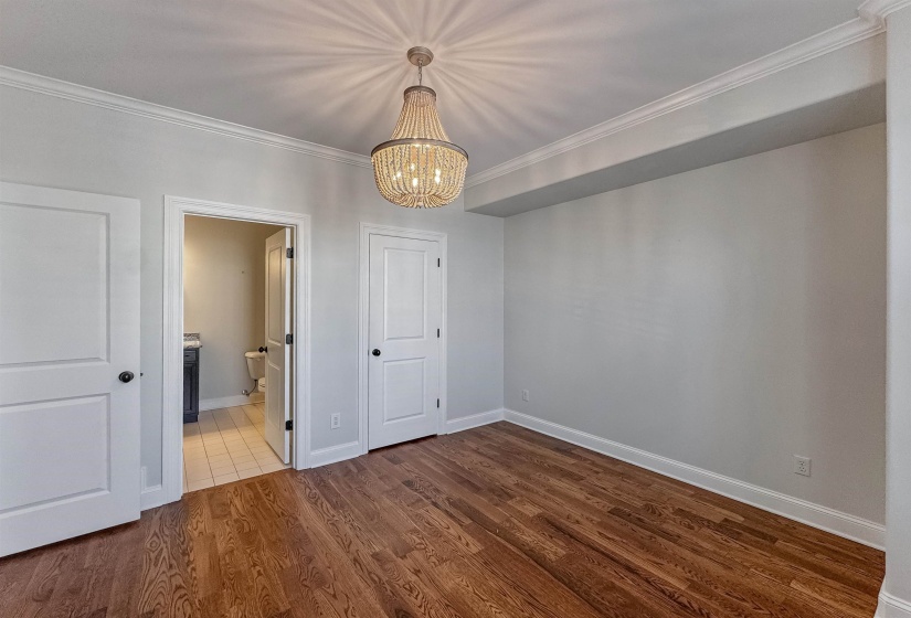 613 FRONT ST, Memphis, Tennessee 38103, 3 Bedrooms Bedrooms, 6 Rooms Rooms,3 BathroomsBathrooms,Residential,For Sale,FRONT,10217383