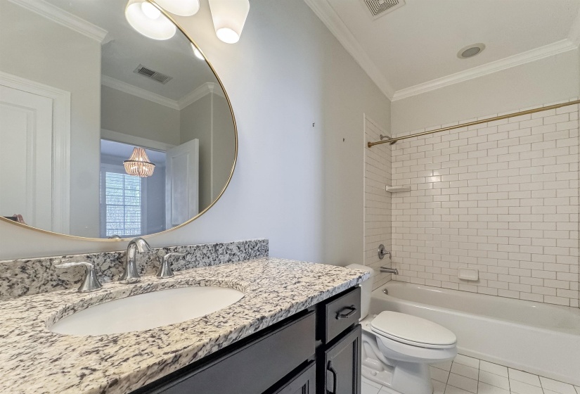 613 FRONT ST, Memphis, Tennessee 38103, 3 Bedrooms Bedrooms, 6 Rooms Rooms,3 BathroomsBathrooms,Residential,For Sale,FRONT,10217383