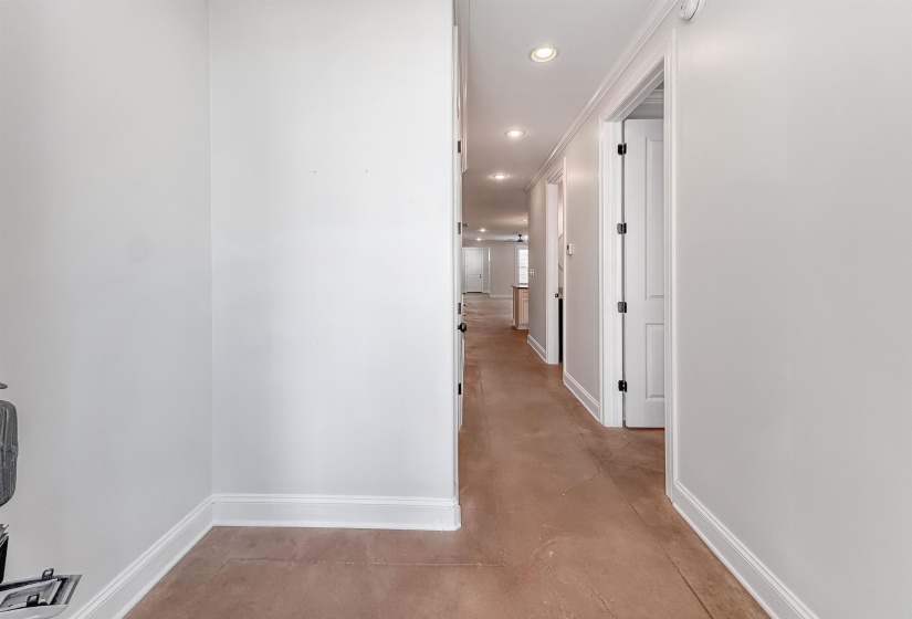 613 FRONT ST, Memphis, Tennessee 38103, 3 Bedrooms Bedrooms, 6 Rooms Rooms,3 BathroomsBathrooms,Residential,For Sale,FRONT,10217383