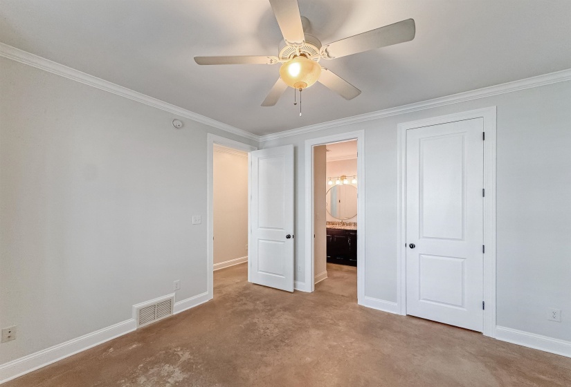 613 FRONT ST, Memphis, Tennessee 38103, 3 Bedrooms Bedrooms, 6 Rooms Rooms,3 BathroomsBathrooms,Residential,For Sale,FRONT,10217383