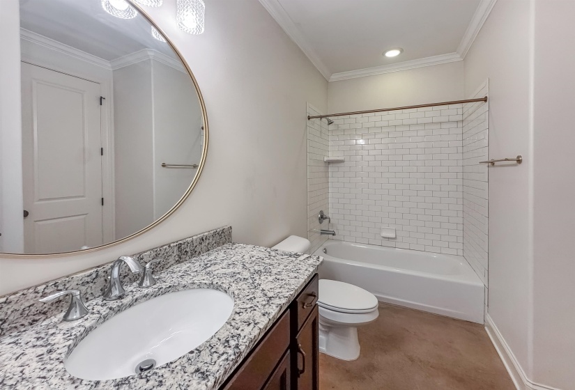 613 FRONT ST, Memphis, Tennessee 38103, 3 Bedrooms Bedrooms, 6 Rooms Rooms,3 BathroomsBathrooms,Residential,For Sale,FRONT,10217383