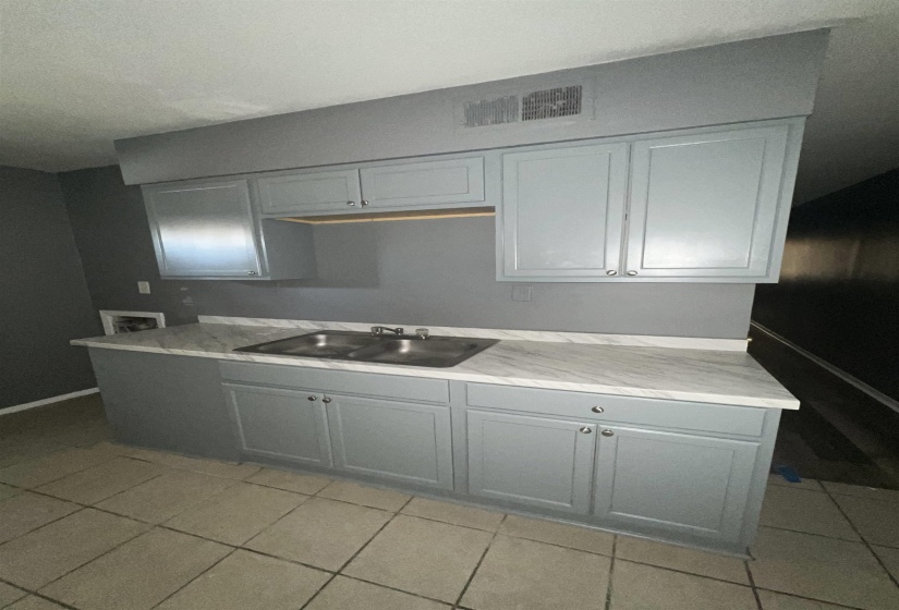 3176 YALE AVE, Memphis, Tennessee 38112, 4 Bedroom Bedrooms, 0 ,1 BathroomBathrooms,Duplexes,For Sale,YALE,0,10217394