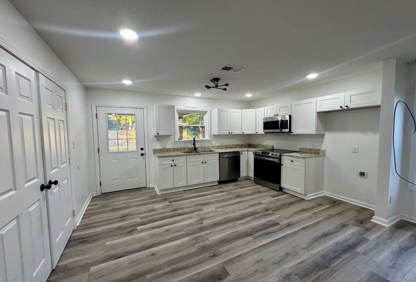 127 TISDALE ST, Brownsville, Tennessee 38012-1534, 3 Bedrooms Bedrooms, 7 Rooms Rooms,2 BathroomsBathrooms,Residential,For Sale,TISDALE,10209179