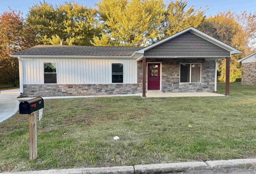 127 TISDALE ST, Brownsville, Tennessee 38012-1534, 3 Bedrooms Bedrooms, 7 Rooms Rooms,2 BathroomsBathrooms,Residential,For Sale,TISDALE,10209179