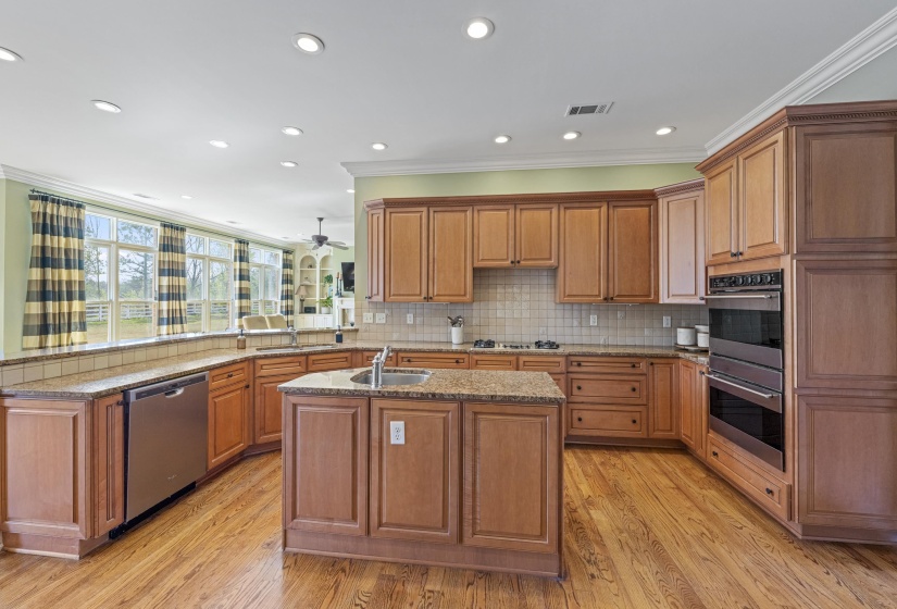 10491 GRAYBOURNE DR, Eads, Tennessee 38028, 6 Bedrooms Bedrooms, 13 Rooms Rooms,4.1 BathroomsBathrooms,Residential,For Sale,GRAYBOURNE,10217391