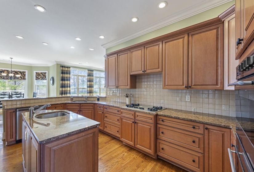 10491 GRAYBOURNE DR, Eads, Tennessee 38028, 6 Bedrooms Bedrooms, 13 Rooms Rooms,4.1 BathroomsBathrooms,Residential,For Sale,GRAYBOURNE,10217391