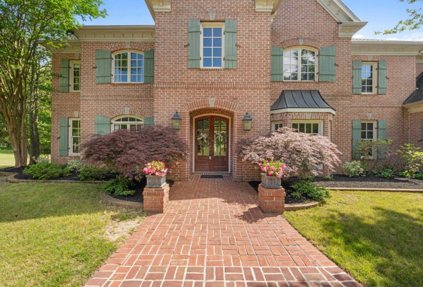 10491 GRAYBOURNE DR, Eads, Tennessee 38028, 6 Bedrooms Bedrooms, 13 Rooms Rooms,4.1 BathroomsBathrooms,Residential,For Sale,GRAYBOURNE,10217391