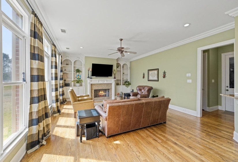 10491 GRAYBOURNE DR, Eads, Tennessee 38028, 6 Bedrooms Bedrooms, 13 Rooms Rooms,4.1 BathroomsBathrooms,Residential,For Sale,GRAYBOURNE,10217391