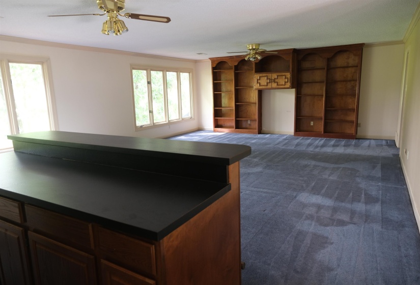 2499 EAGLERIDGE LN, Memphis, Tennessee 38016, 4 Bedrooms Bedrooms, 8 Rooms Rooms,4.1 BathroomsBathrooms,Residential,For Sale,EAGLERIDGE,10217392